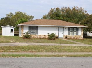 2597 Avenida De Sol, Navarre, FL 32566