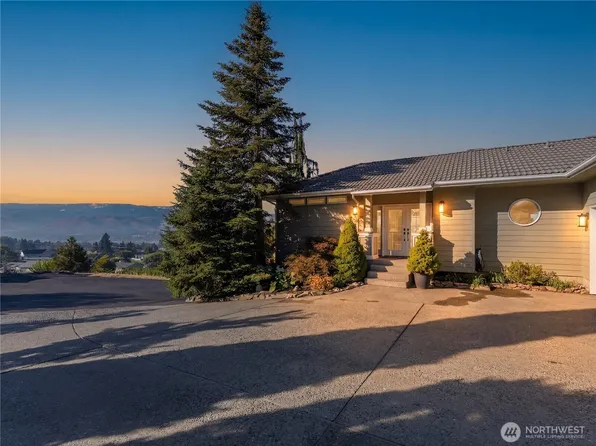 214 Stull Court, East Wenatchee, WA 98802