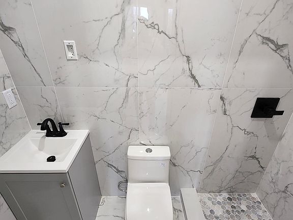 4th image of 283 Monticello Ave #1AB