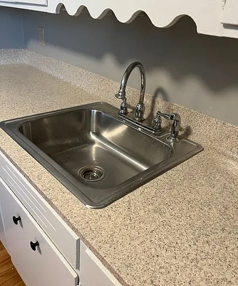 Kitchen sink