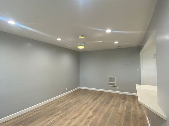 4th image of 2310 E 5th St APT 5