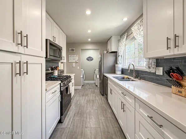 2448 Stow St, Simi Valley, CA 93063