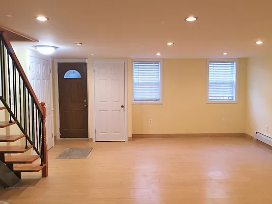 Rented by Remax Real Estate Professionals | media 20