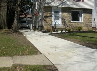 3747 Sherwood Rd, South Euclid, OH 44121