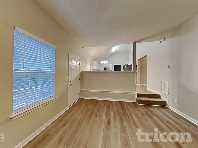 6746 Pole Creek Dr — Photo 12