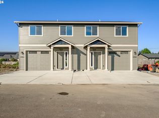 2490 Roll Tide Ct, Lebanon, OR 97355