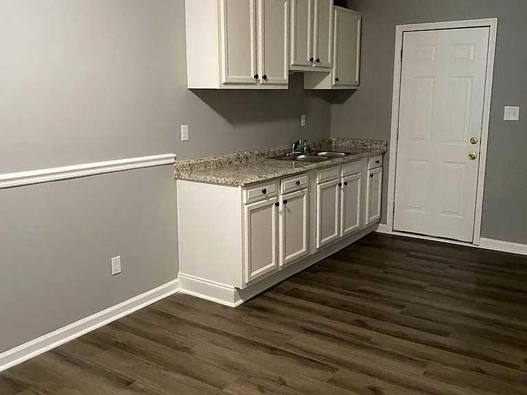 3155 Harris Dr — Photo 3