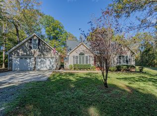302 Jordan Creek Dr, Burlington, NC 27217