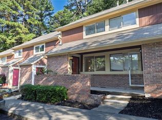 43 Country Place Ct, Alpharetta, GA 30005