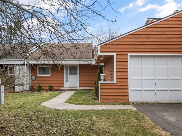 102 Penny Ln, Ithaca, NY 14850