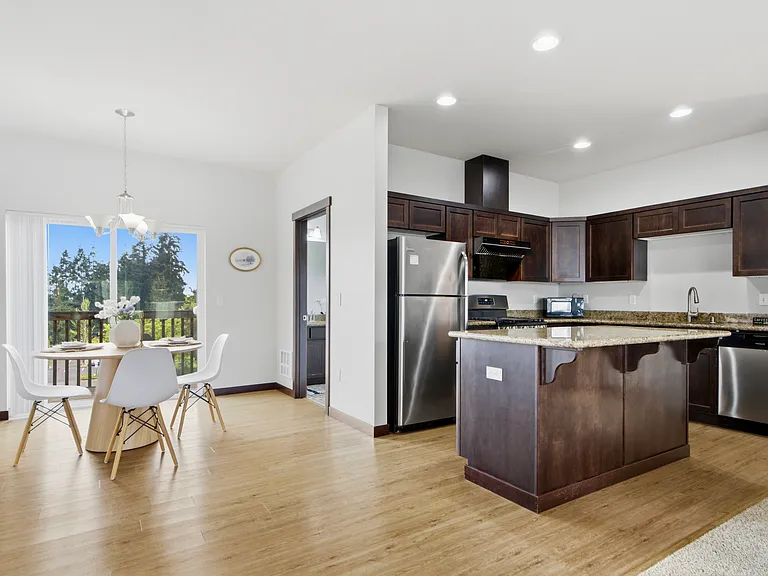 7234 212th St SW #B — Photo 3