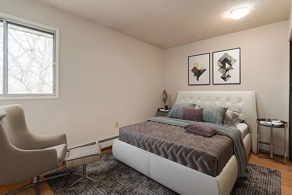 Westwood Apartments — Photo 4