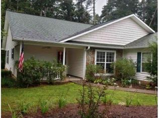 17 Coventry Cir E, Franklin, NC 28734