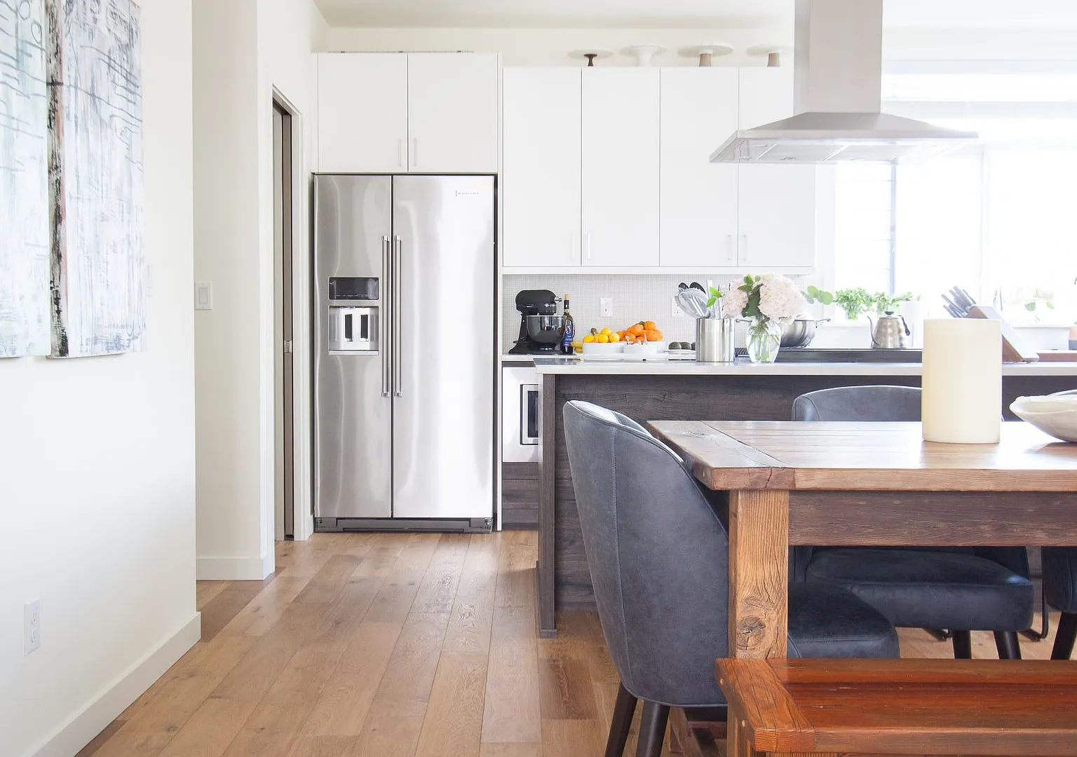 Modern 3-Bedroom Home in North Queen Anne — Photo 1