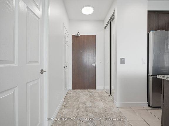 5th image of 339 Rathburn Rd W #Penthouse 07
