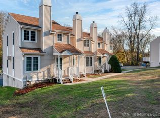 7 Starrwood Dr #7, Norwich, CT 06360