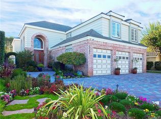 19391 Woodlands Dr, Huntington Beach, CA 92648