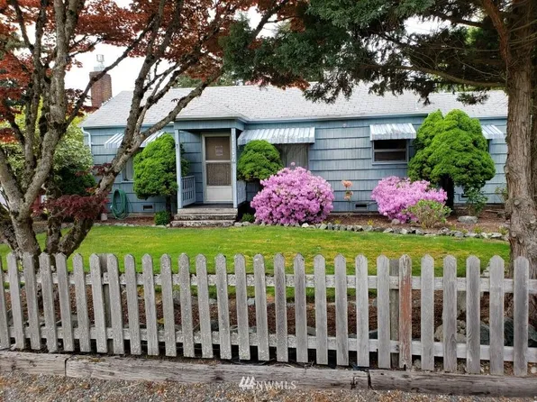 1102 Vine St, Milton, WA 98354