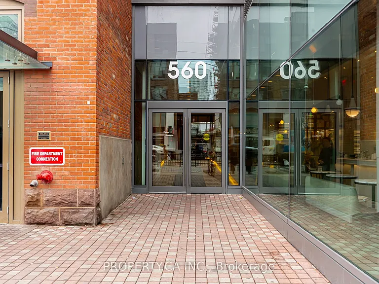 560 King St W #1111 — Photo 1