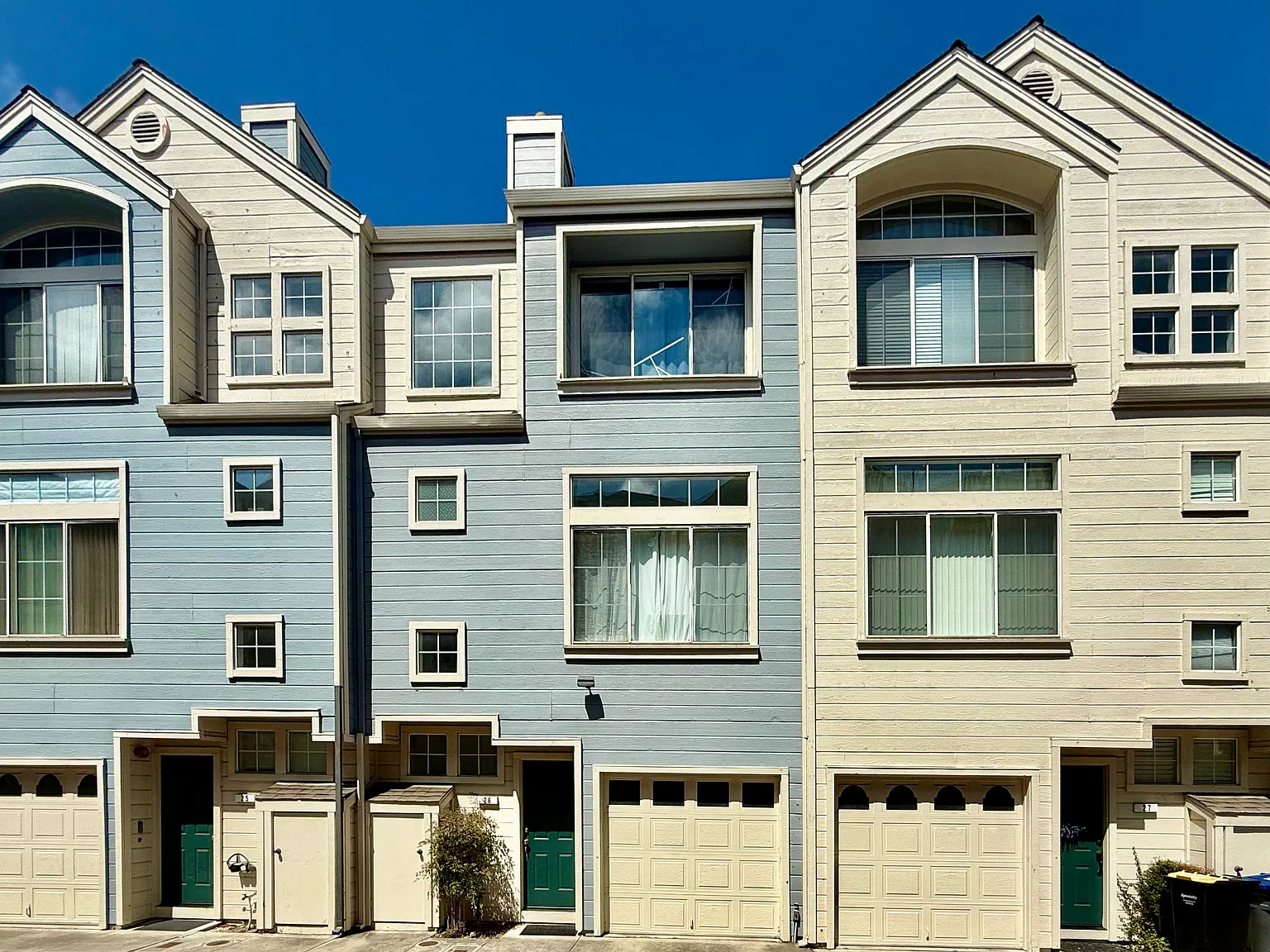 2 bed, 1191 sqft, $3,775 — Photo 1