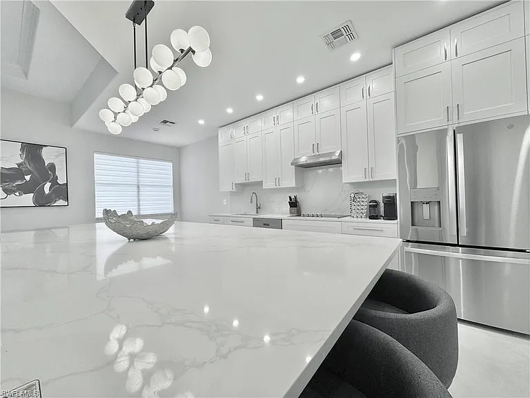 12667 Biscayne Ct — Photo 23
