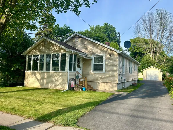 67 Waterhouse St, Plattsburgh, NY 12901