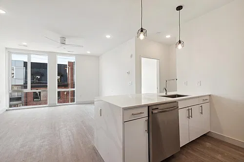Floor plan 1 Beds with Islands