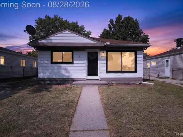 20349 Floral St, Livonia, MI 48152