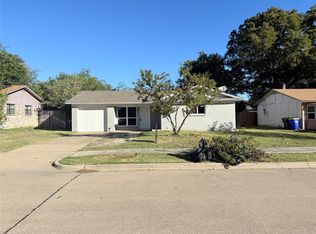 5713 Emerson Dr, Watauga, TX 76148