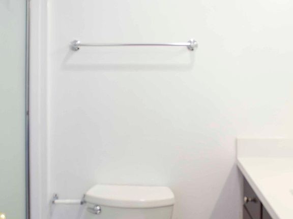 3rd image of 1033 Cordova St APT 13