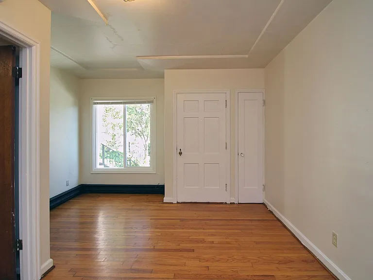 3507 SW 11th Ave — Photo 5