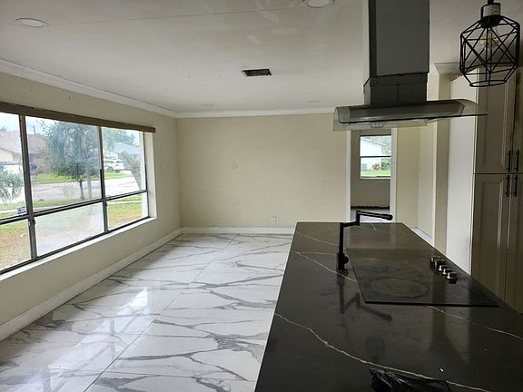 2nd image of 2000 W 23rd St