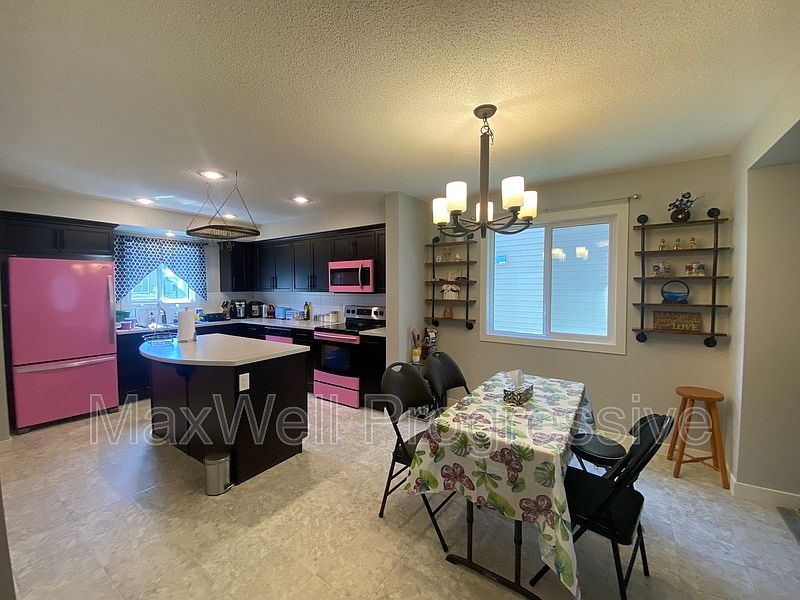 Edmonton Townhouse for rent - 3 Bedrooms — photo 16