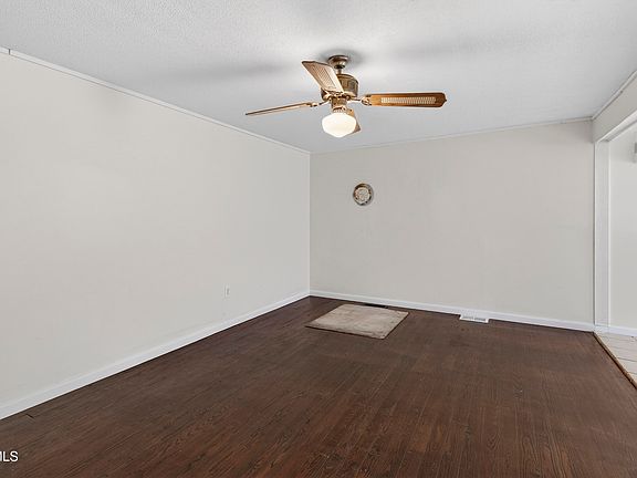 15th image of this home