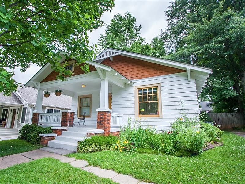 1st image of 307 Spring St