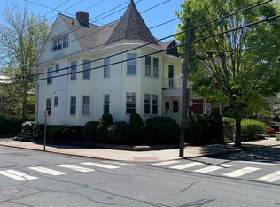 105 Keene St, Providence, RI 02906