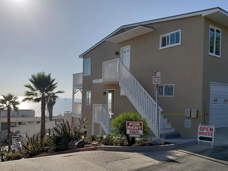 Best place to live in Manhattan Beach