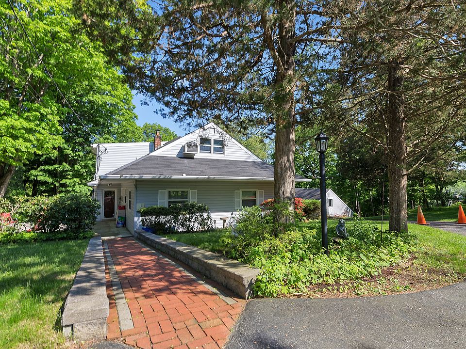 1st image of 4 Gordon Ave