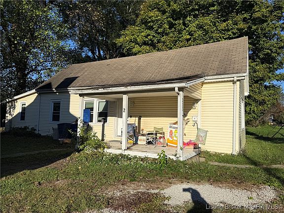 2nd image of 213 W Utica Street
