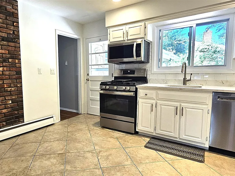 23 Princeton Dr — Photo 20