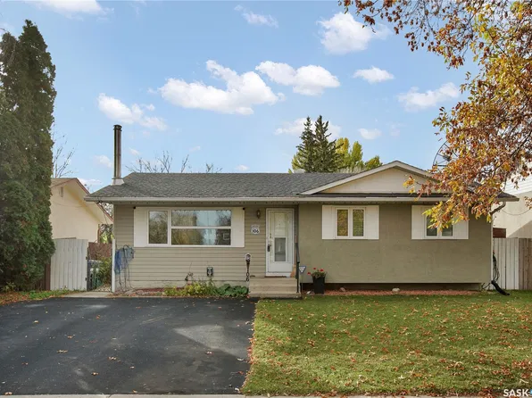 106 Shea Crescent, Saskatoon, SK S7L 5M1