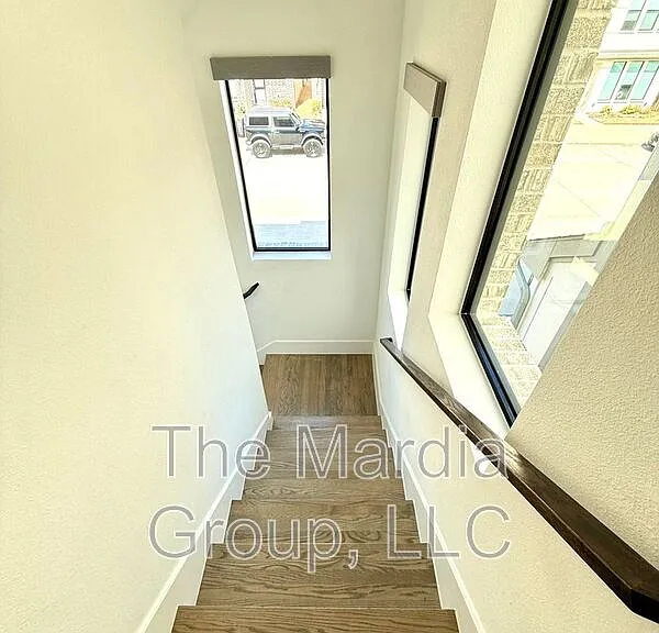 4916 Broadway Dr — Photo 16