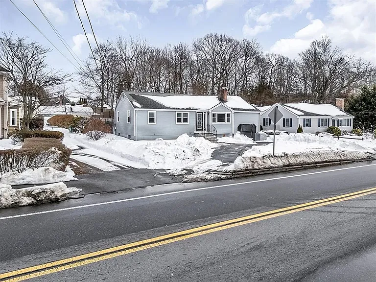 212 Cambridge Rd — Photo 33