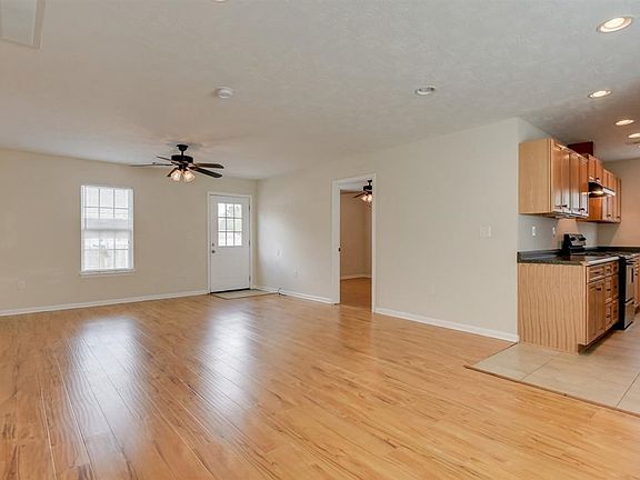 5th image of 215-217 Hudson St