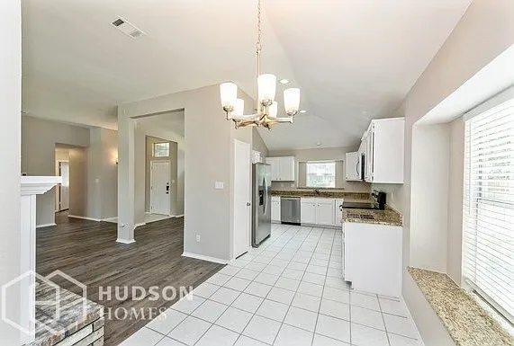4136 Clary Dr — Photo 12
