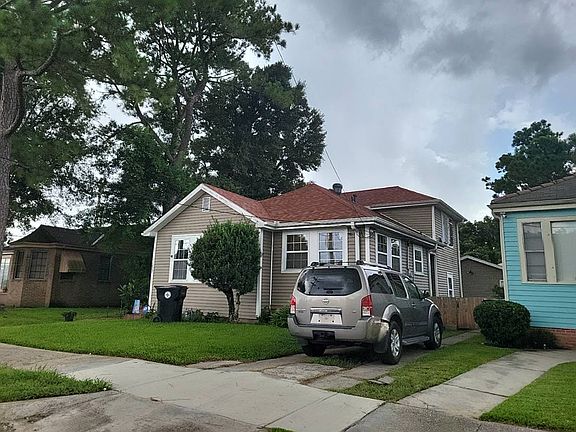 2nd image of 9408 Palm St