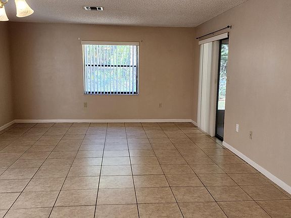 2nd image of 841 Faull Dr APT A