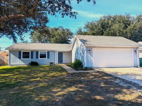 35 Solar St, Mary Esther, FL 32569
