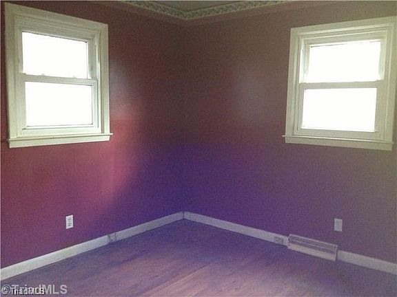 5th image of 3805 Edgewood Terrace Dr