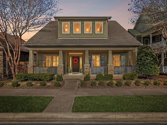 3rd image of 2978 Kingston Cir S